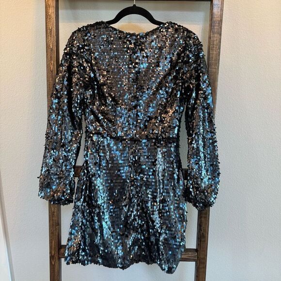 NWT French Connection Bisma Sequin Dress 4 Gunmetal Silver Wrap Holiday NYE - Picture 8 of 9